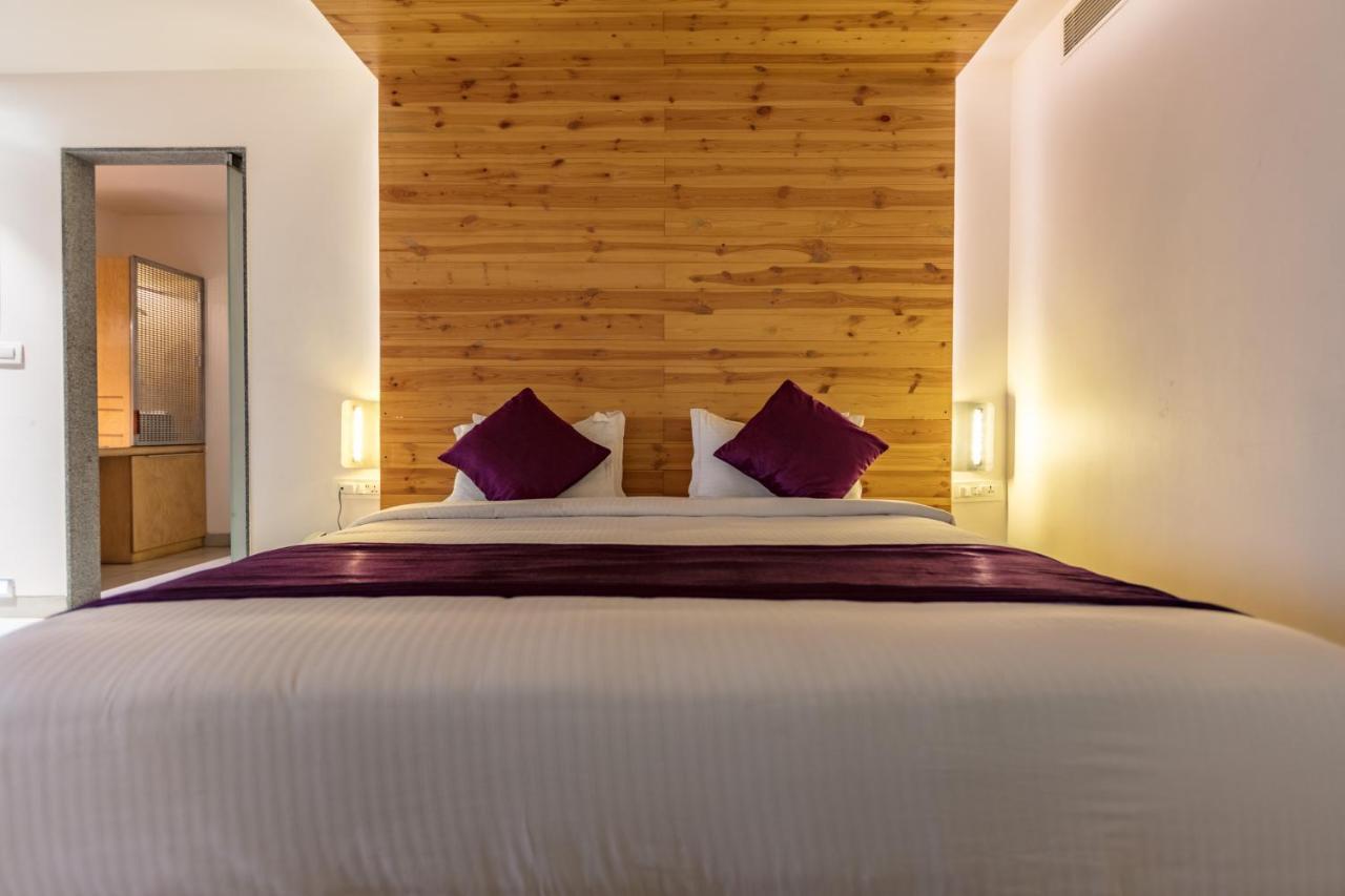 Hotel Aira Vidzsajavádá Kültér fotó